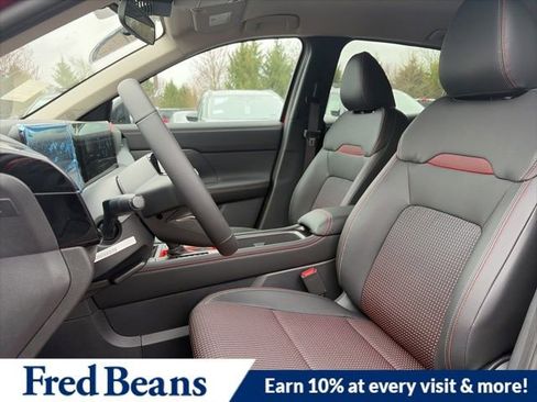 New 2026 Nissan Kicks SR w/ Cold Weather Package image 10