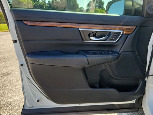 Used 2021 Honda CR-V Touring image 16