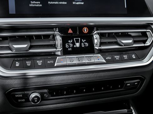 Used 2021 BMW M4 Competition w/ Executive Package image 35