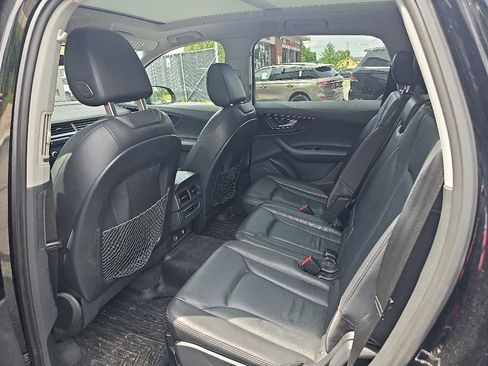 Used 2019 Audi Q7 3.0T Premium Plus AWD/4WD image 9