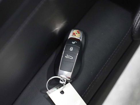 Used 2019 Porsche 911 Carrera GTS image 47