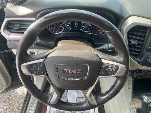 Used 2019 GMC Acadia Denali image 11