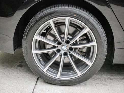 Used 2018 BMW 640i Gran Turismo xDrive AWD/4WD image 13