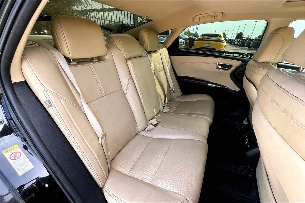 Used 2013 Toyota Avalon Limited w/ Technology Pkg FWD image 32