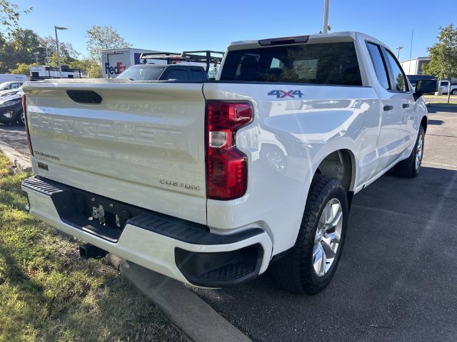 Used 2023 Chevrolet Silverado 1500 Custom AWD/4WD image 6