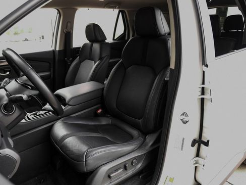 Used 2023 Honda Pilot EX-L image 8