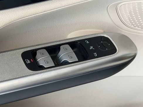 Certified 2024 Mercedes-Benz GLC 300 4MATIC image 16