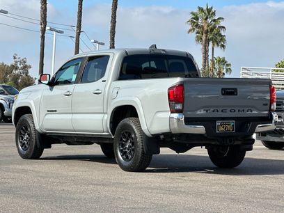 Used 2021 Toyota Tacoma SR5 w/ Blackout Package (TMS)