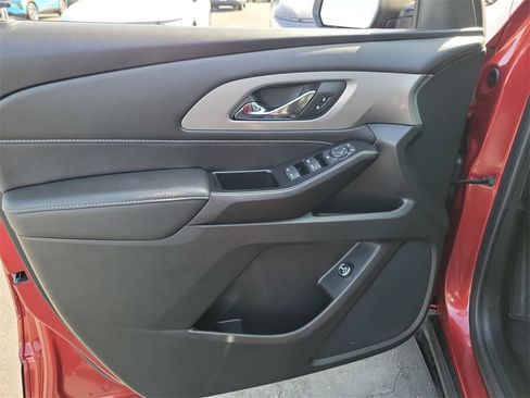 Certified 2023 Chevrolet Traverse LT image 21
