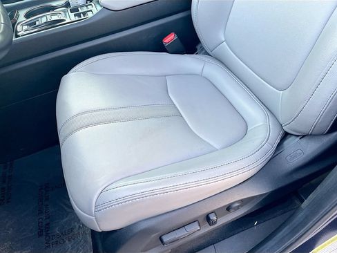 Used 2025 Honda Pilot EX-L image 19
