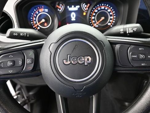 Used 2024 Jeep Wrangler Unlimited Sport AWD/4WD image 31