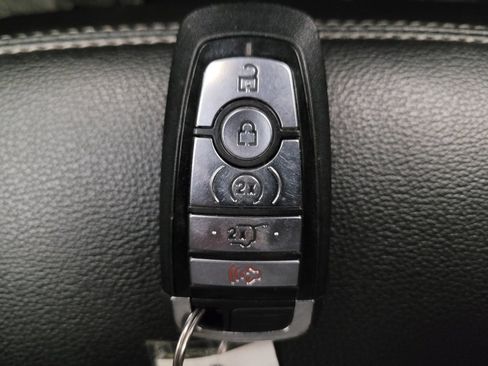 Used 2020 Ford Explorer XLT w/ Equipment Group 202A image 32