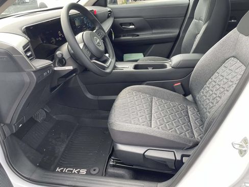 New 2026 Nissan Kicks SV w/ SV Premium Package FWD image 20