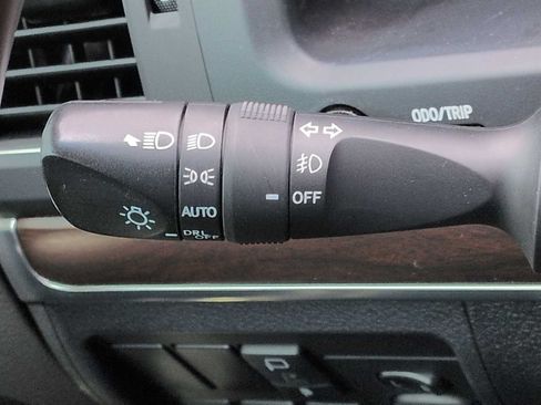 Used 2018 Toyota Land Cruiser AWD/4WD image 29