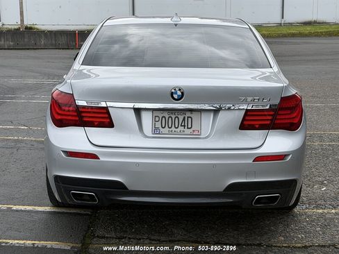 Used 2014 BMW 750Li w/ Executive Package RWD image 8