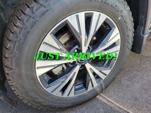 Used 2023 Nissan Rogue SV w/ SV Premium Package AWD/4WD image 4