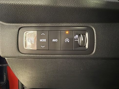 New 2026 Chevrolet Traverse Z71 w/ LPO, Floor Liner Package image 15