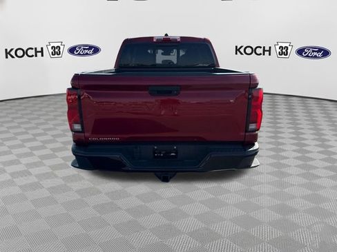 Used 2024 Chevrolet Colorado Z71 w/ Z71 Convenience Package 2 AWD/4WD image 7