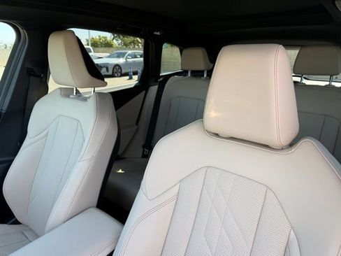 Used 2025 BMW X3 xDrive30i w/ Convenience Package image 22