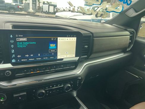 Used 2023 Chevrolet Silverado 1500 High Country w/ High Country Premium Package RWD image 14