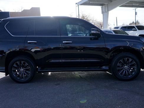 Used 2021 Lexus GX 460 Luxury w/ Sport Design Package image 2