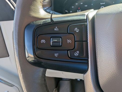 Used 2022 GMC Yukon XL Denali AWD/4WD image 14