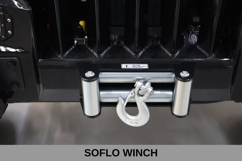 Used 2025 Jeep Wrangler Unlimited Sport AWD/4WD image 19
