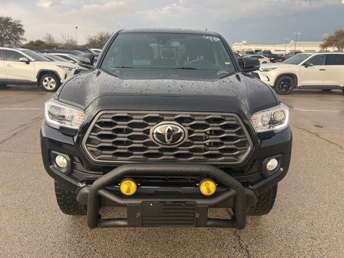 Used 2023 Toyota Tacoma TRD Off-Road image 2