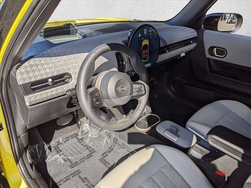 Certified 2025 MINI Cooper S image 10