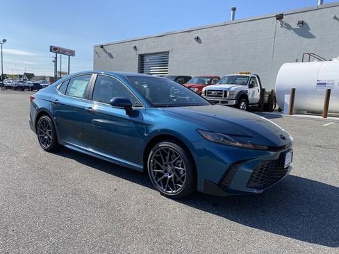 New 2026 Toyota Camry SE AWD/4WD image 1