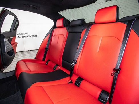 Used 2025 BMW M5 w/ Carbon Package image 36