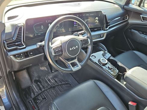 Used 2023 Kia Sportage EX w/ EX Premium Package AWD/4WD image 2