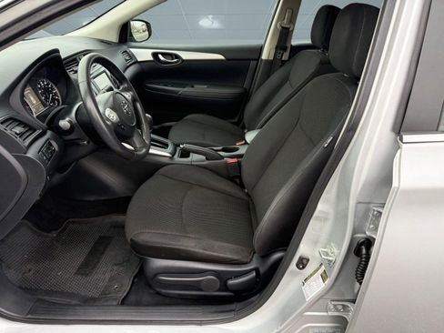 Used 2019 Nissan Sentra S image 5