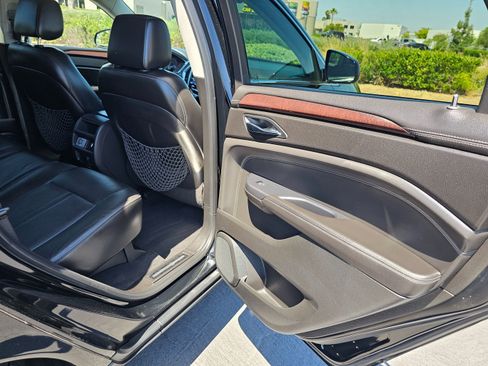 Used 2014 Cadillac SRX Performance w/ Driver Awareness Package FWD image 26