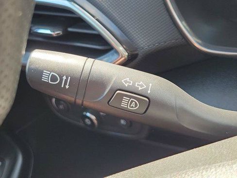 Used 2021 Chevrolet TrailBlazer LT FWD image 23