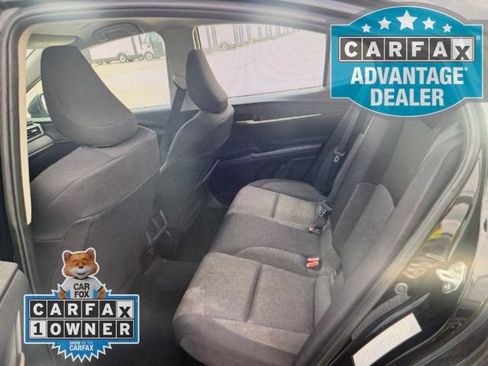 Used 2025 Toyota Camry LE image 3