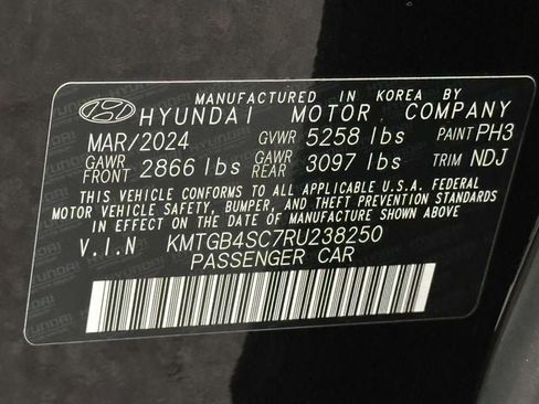 Used 2024 Genesis G80 2.5T w/ Advanced Package image 38