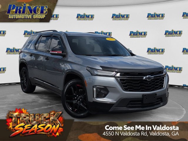 Used 2023 Chevrolet Traverse Premier w/ Redline Edition FWD image 1