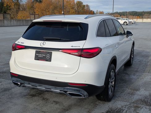 Used 2026 Mercedes-Benz GLC 300 4MATIC image 5