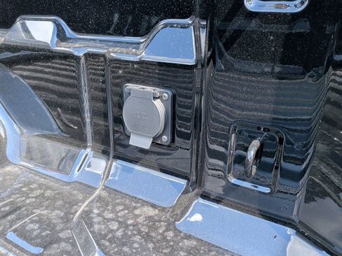 New 2026 GMC Canyon Elevation w/ Convenience Package image 40