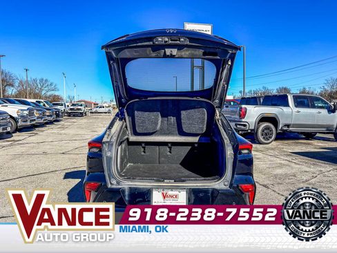 Used 2025 Buick Envista Sport Touring w/ Advanced Safety Package image 15