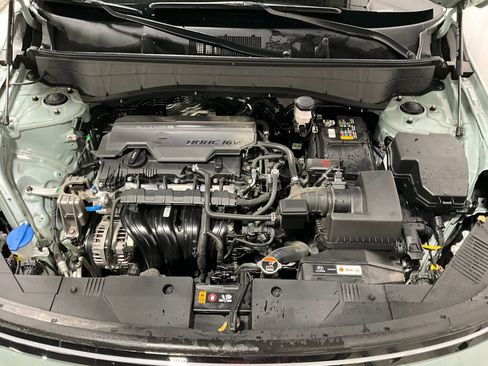 Used 2025 Hyundai Kona SEL image 12