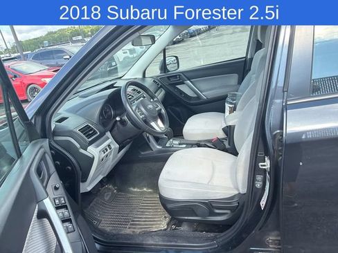 Used 2018 Subaru Forester 2.5i w/ Alloy Wheel Package AWD/4WD image 2