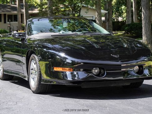 Used 1996 Pontiac Firebird Trans Am RWD image 12