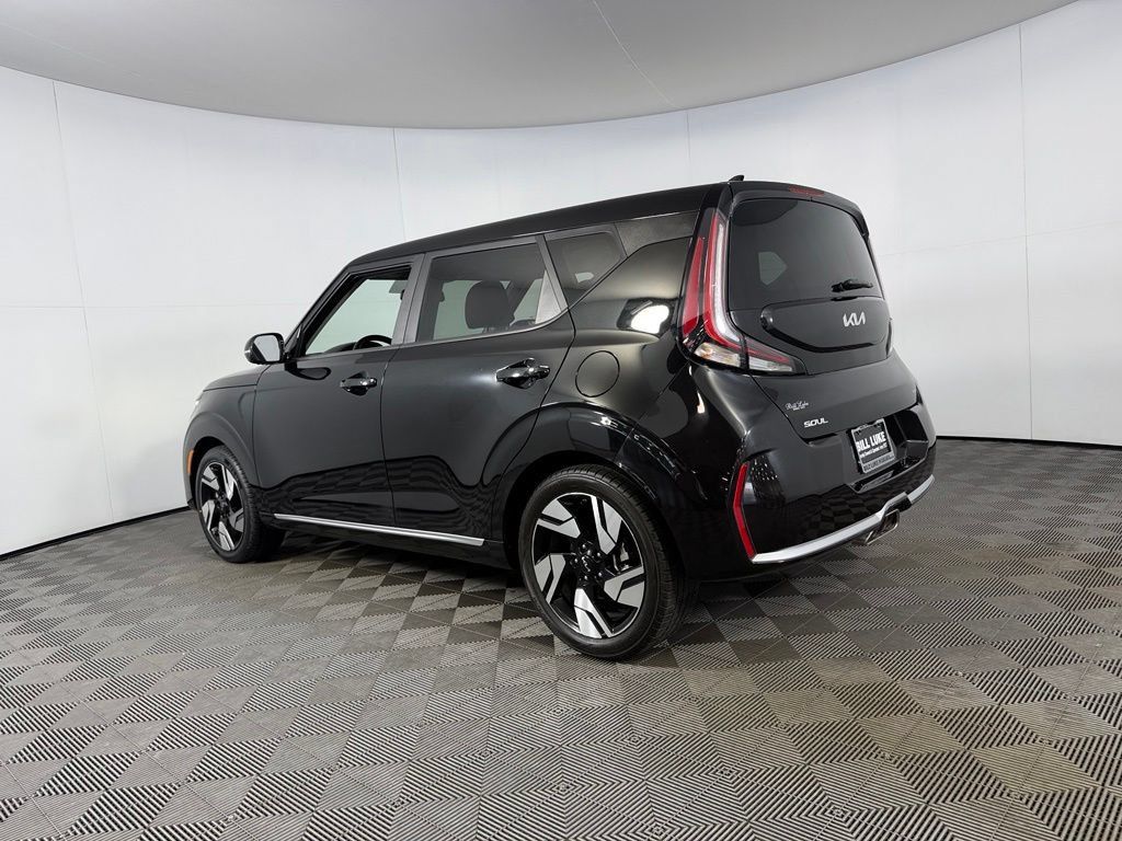 Used 2024 Kia Soul GT-Line w/ Option Group 020 FWD image 10