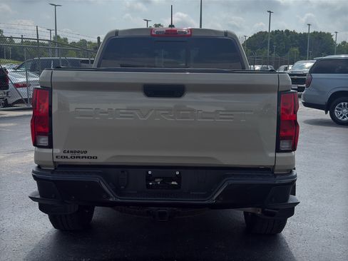 Used 2024 Chevrolet Colorado Trail Boss w/ LPO, Dark Essentials Package AWD/4WD image 7