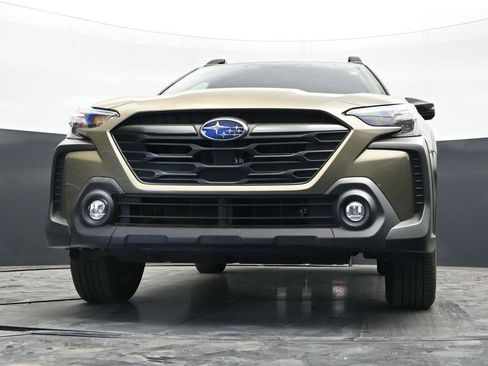 Used 2025 Subaru Outback Onyx Edition AWD/4WD image 40