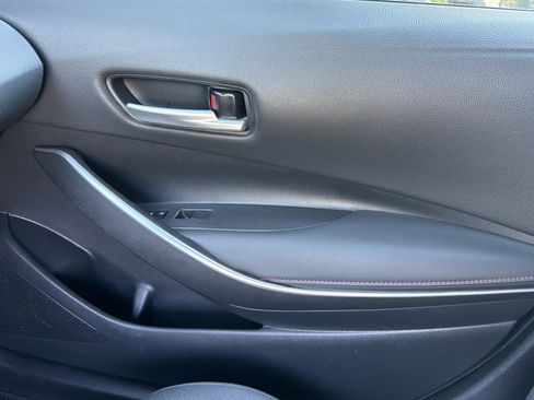 Used 2023 Toyota Corolla SE w/ Carpet Mat Package (TMS) FWD image 38