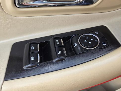 Used 2014 Ford Taurus SE FWD image 19