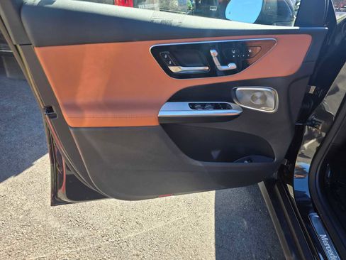 Used 2026 Mercedes-Benz GLC 300 4MATIC image 24